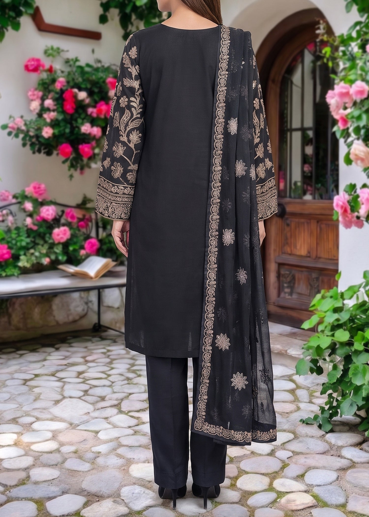 Areeba - Black