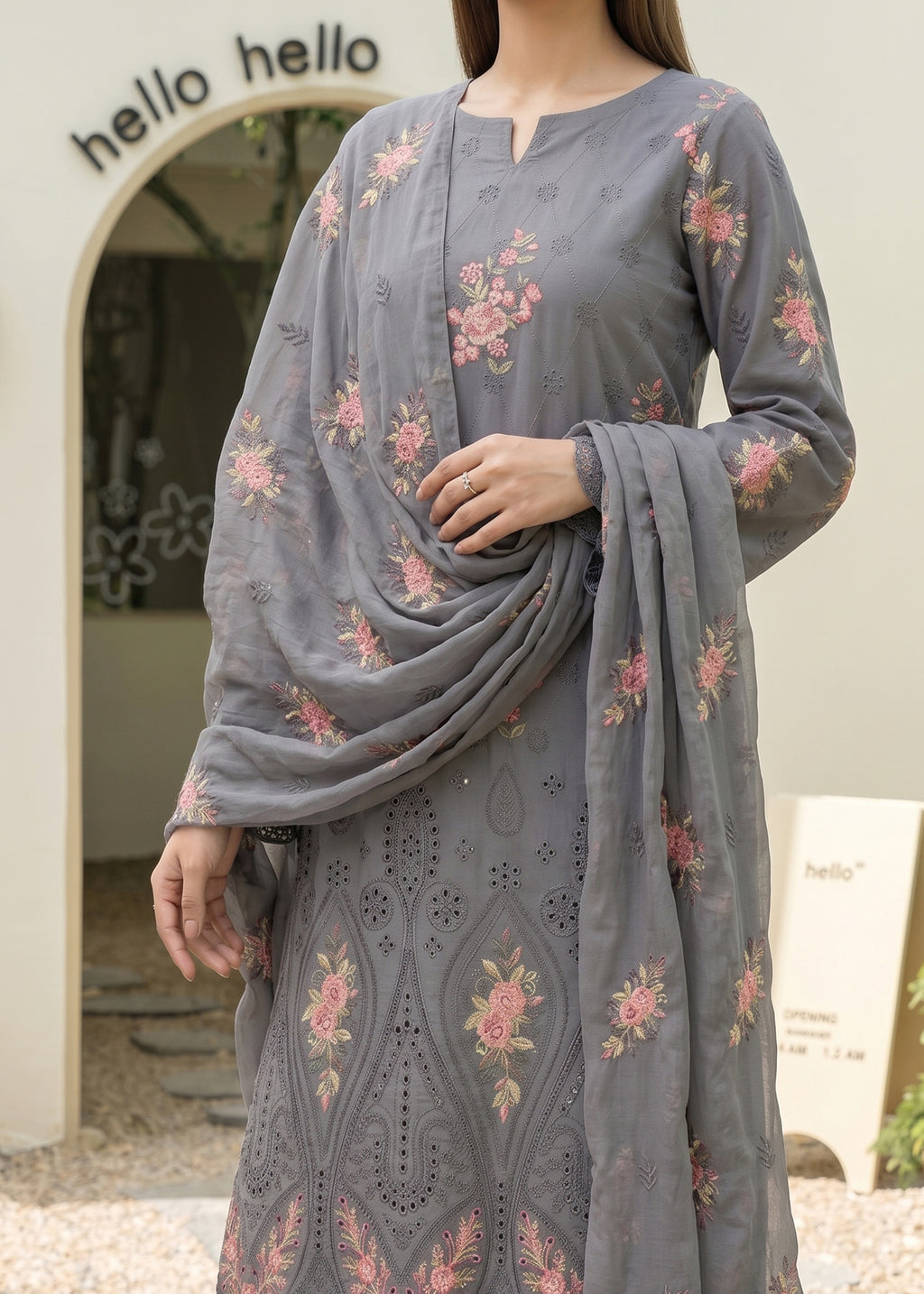 Zeenat - Grey