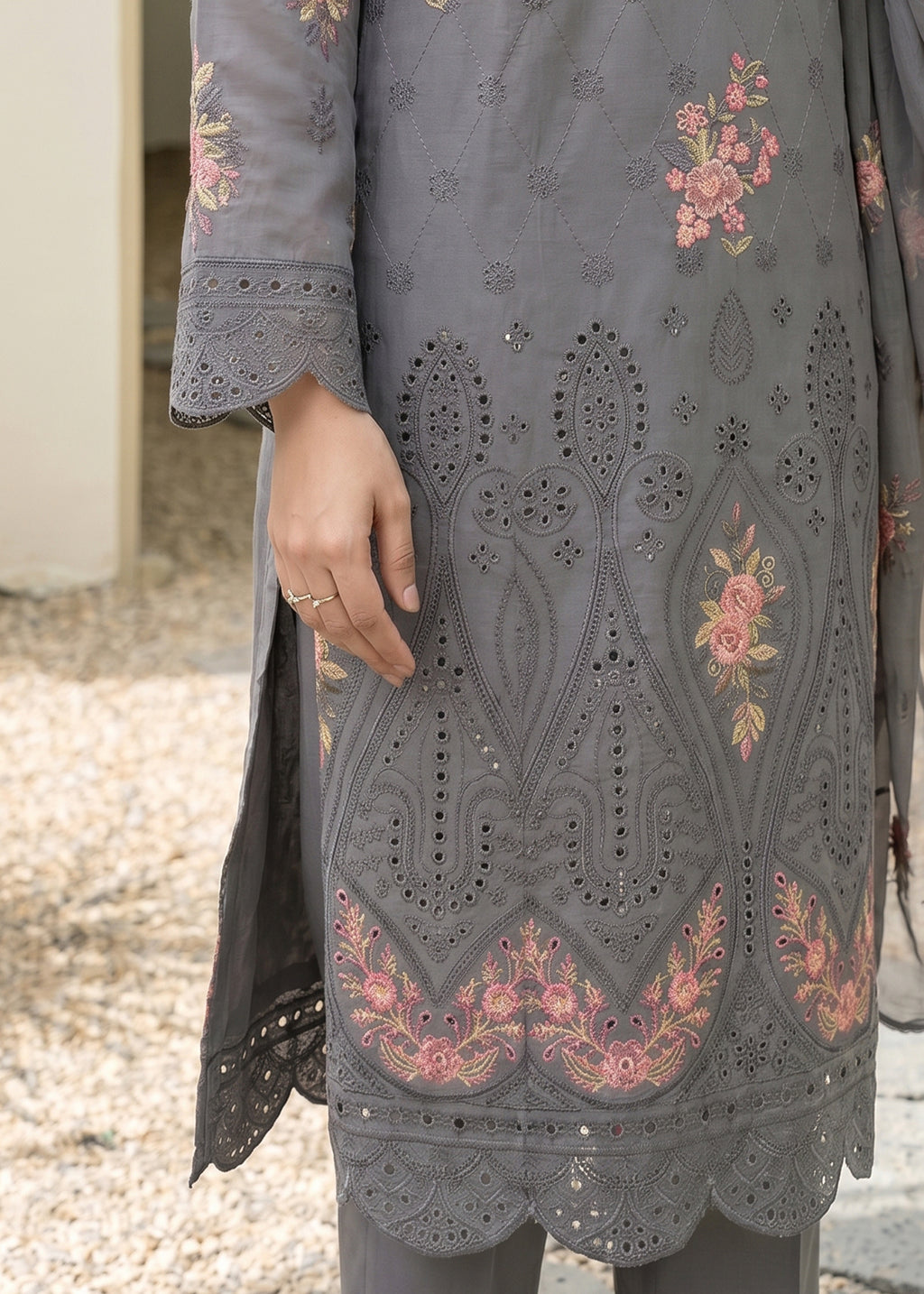 Zeenat - Grey
